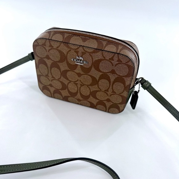 Beautiful Coach Mini Camera Bag - Picture 8 of 11